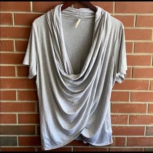 Tea n Rose cowl neck top